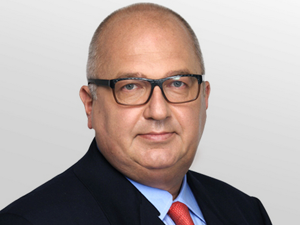 Назим тофикович. Эфендиев назим тофикович металлоинвест фото. Металлоинвест ген директор назим эфендиев. Назим тофикович. Назим тофикович металлоинвест.